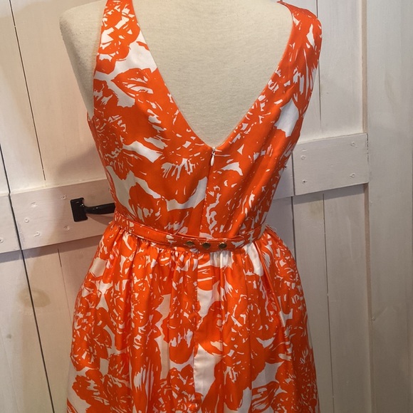 NWT Trina Turk Nautilus Silk Dress with Belt - Picture 3 of 7